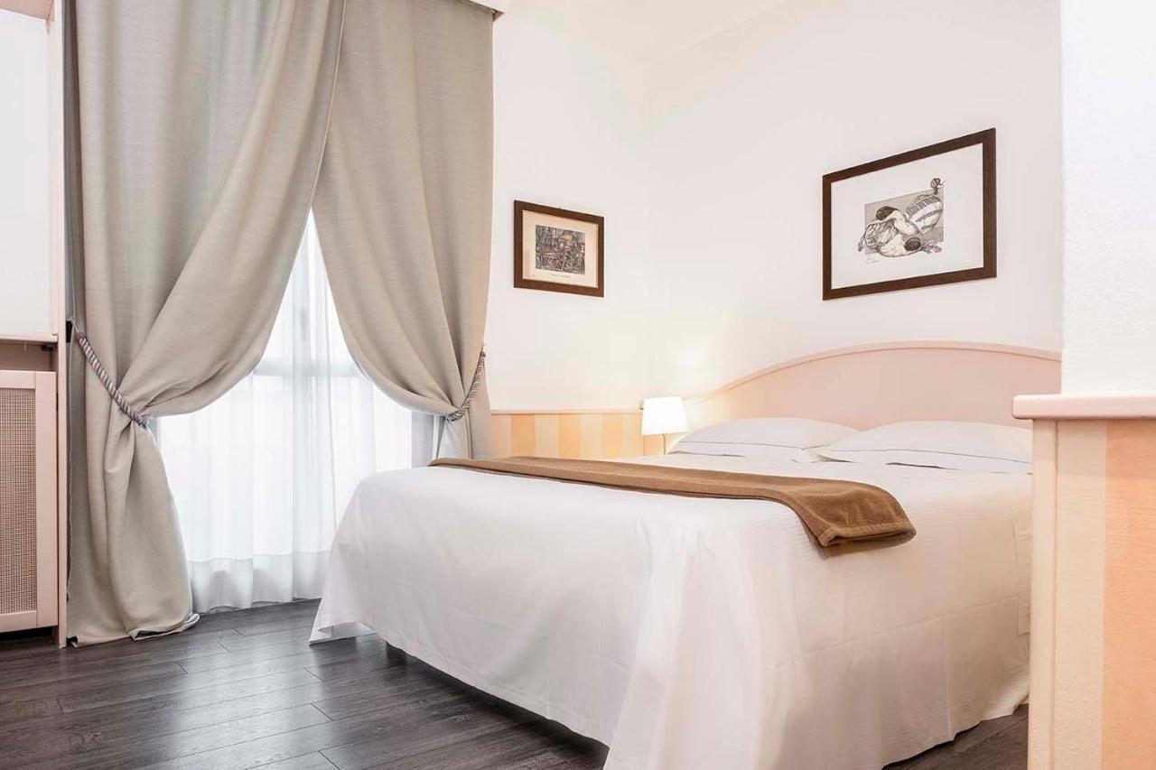 Castelnovo di Sotto Hotel Poli מראה חיצוני תמונה